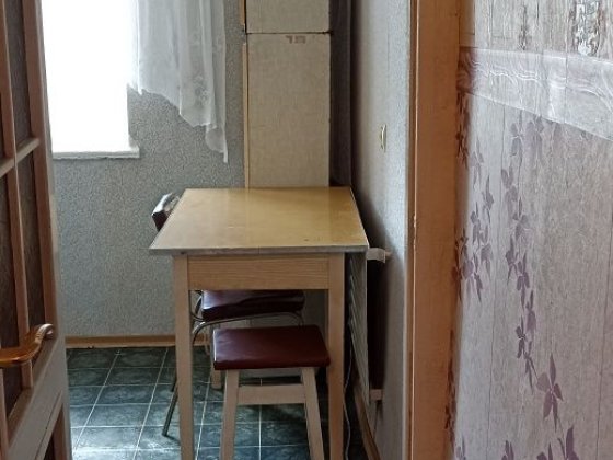 1 кімнатна квартира в центрі міста Суми  на середньому поверсі Суми