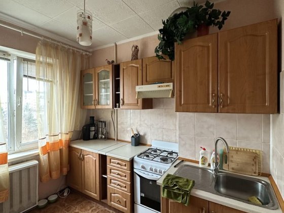 Продам 2к кв. 1 восточный(Б-р Европейский 3) Кривой Рог