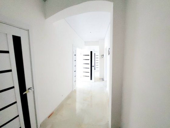 Продам 2 кімнатну новобудову з ремонтом по вул.Захисників Маріуполя Рівне