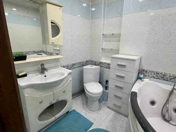 Продам 2х кімн. квартиру по вул. Металургів з автономним опаленням Сумы