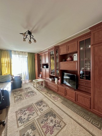 Продаж 1км квартири, вул. І. Блажкевич (Макаренка) - фото 1