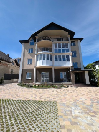 Двокімнатна квартира, вул.Безкоровайного - фото 1