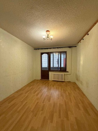 Продам 3 кімнатну квартиру від власника - фото 1