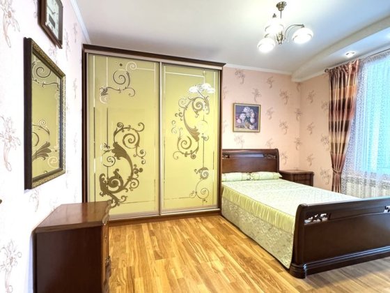 2 кімнатна квартира з автономним опаленням.Центральна частина міста Ровно