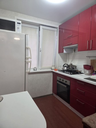 Продам 2к кв на Харківській біля ринку СКД - фото 1