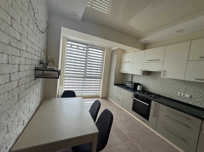 Продам однокімнатну квартиру з ремонтом на Щасливому - фото 1