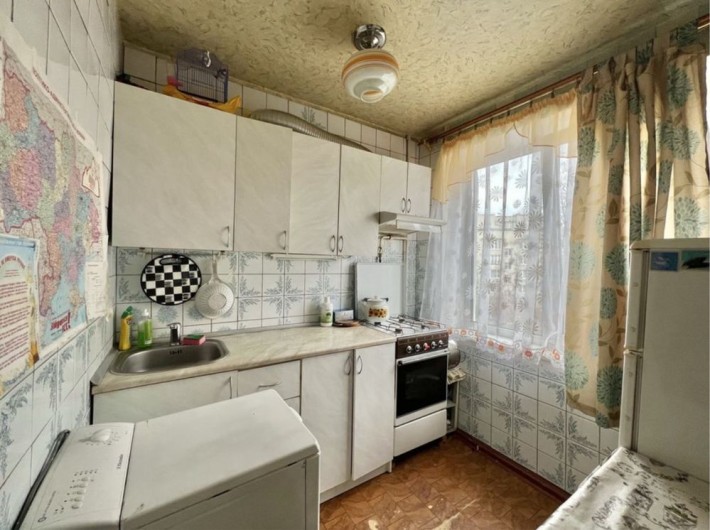 Продам 2 кімнатну квартиру - фото 1