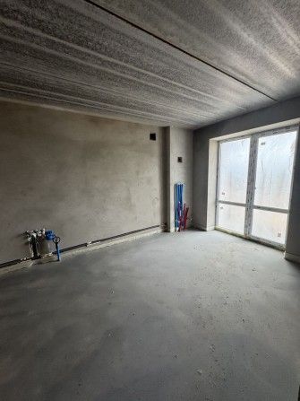 Готова однокімнатна квартира, газ, балкон! Частковий ремонт! - фото 1