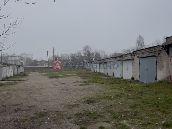 Продам гараж у кооперативі,вулиця Маяковського Кам'янське