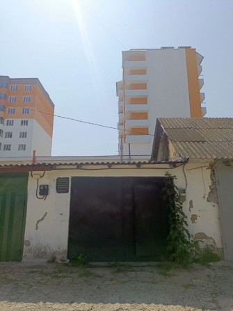 Гараж в центрі міста - фото 1