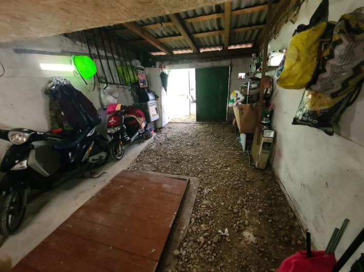 Продам гараж 6X4 кооперативі номер 1 за жд вокзалом - фото 1