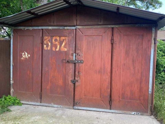 Продам гараж Військове містечко | 3.5×5.5 м | Світло, охорона Коростень