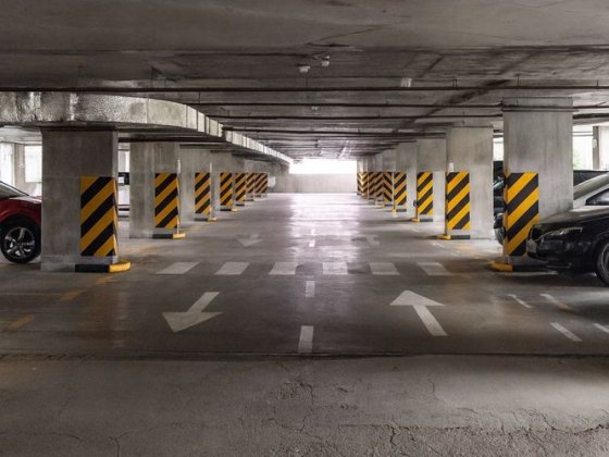 Паркомісце на Пономарьова