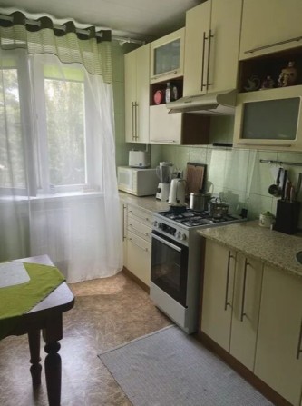 3 кімн.квартира, 2 поверх, цегла - фото 1