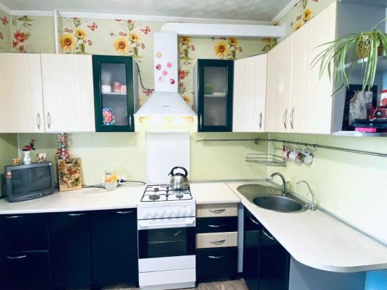 Продам 4-кімнатну квартиру 5 Зарічний Кривой Рог