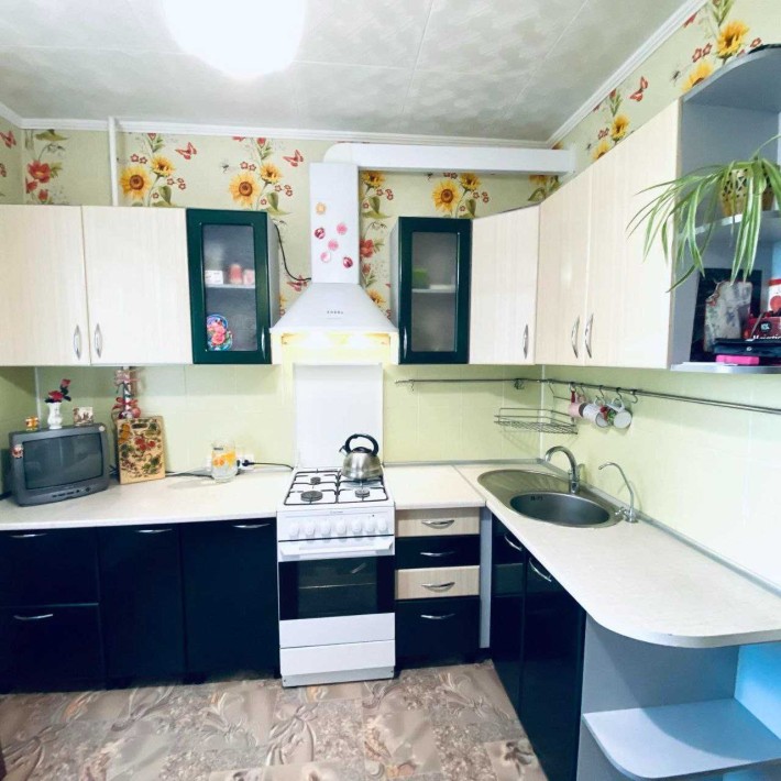 Продам 4-кімнатну квартиру 5 Зарічний - фото 1