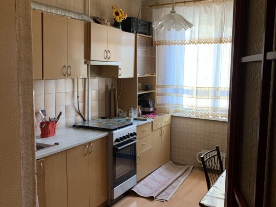 Продаж терміново 3- кімн квартира БМВ по вулиці Світальского Кривий Ріг