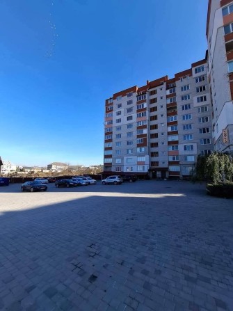 Продаж 2к квартири, вул.  Лесі Українки, Кемпінг. - фото 1