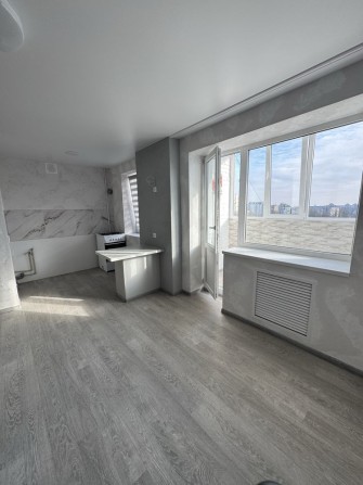 Однокімнатна з капітальним ремонтом. Центр. Вулиця Британська - фото 1