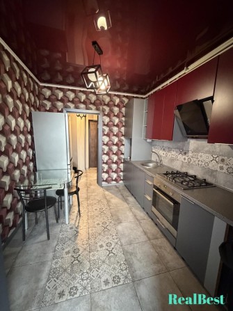 Продаж / Квартира / вул. Захисників Маріуполя, Чайка, Рівне - фото 1