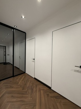 Продам 4-х кімнатну квартиру по вул.М.Вовчка - фото 1