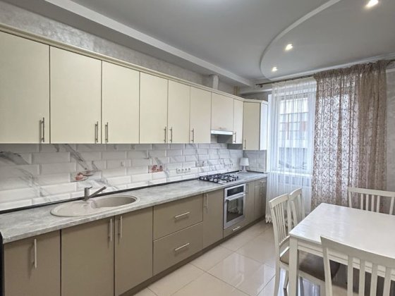 Продаж 2кімнатної  квартири на Щасливому за найвигіднішою ціною! Рівне