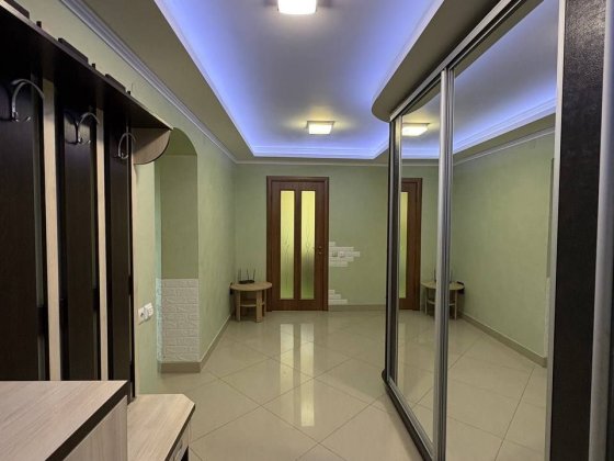 Продаж 2-кімнатної квартири на кн Ольги. Поруч парк, велика площа €$ Рівне