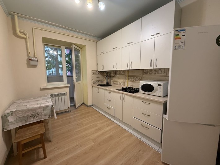 Продається 1 кімнатна квартира готова до заселення.Є балкон.ІндГазОпал - фото 1