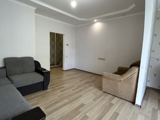 Простора квартира з ремонтом та меблями! 2% податки! Сертифікат! Ирпень