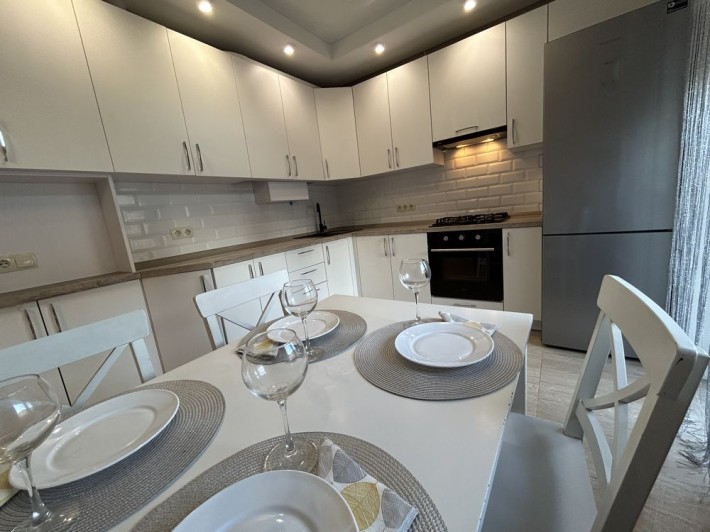 Євро 2к квартира з ремонтом!Залишається все!Газ!Балкон!Мін.оф!Без комі - фото 1