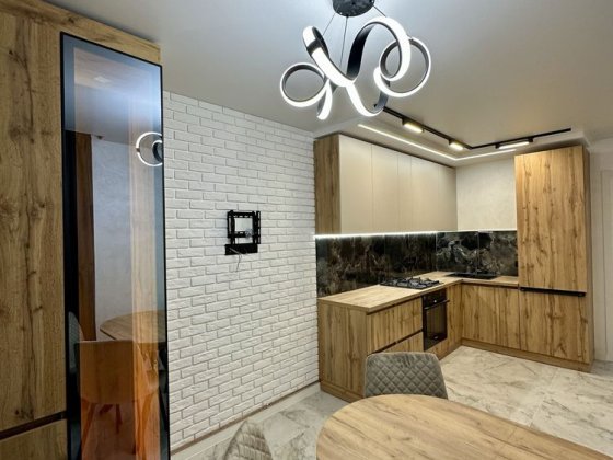 Продається повноцінна 2км квартира вул. Злуки Тернополь