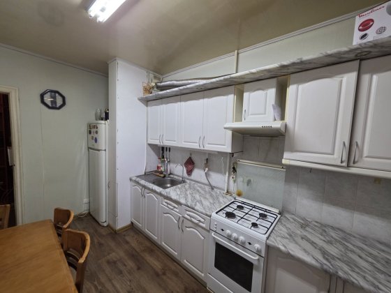 4 комнатная ул. Украинская, 2 на пересечении с Свято-Николаевской Кривой Рог