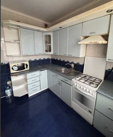 Продається двокімнатна на Лушпи - фото 1