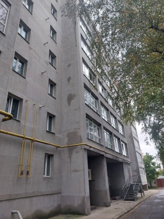 Продам 1 кімнатну в центрі з автономним опаленням - фото 1