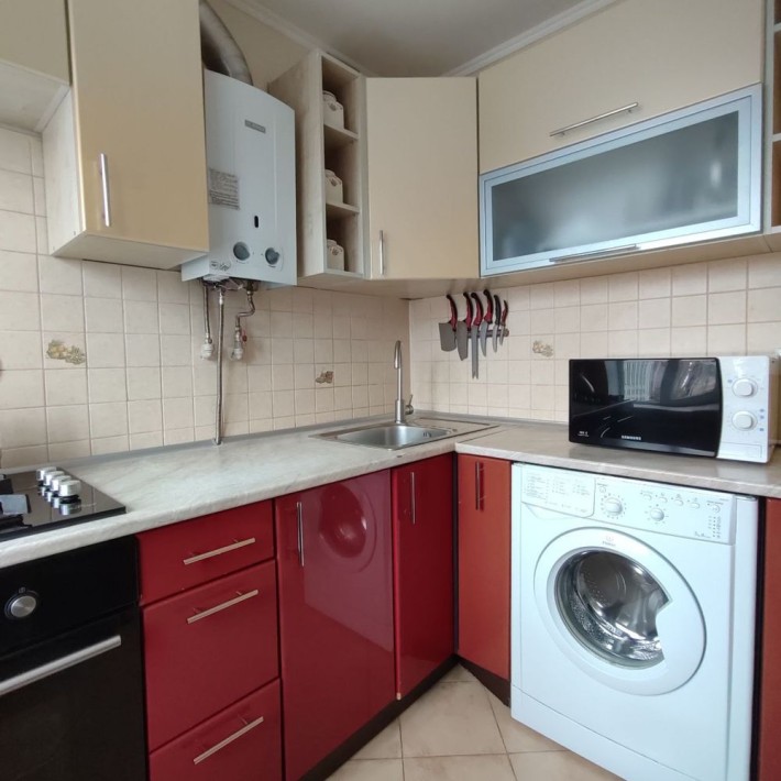 Продам 2 к квартиру у центрі - фото 1