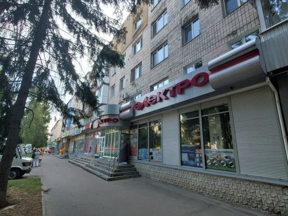 Продам  2  Кімнатну  Квартиру ,  цегляний  будинок   Чайка -  Новус Ровно