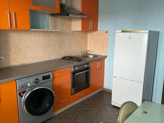 Поділ,вулиця Кукоби. Продаж просторої квартири в новобудові Полтава