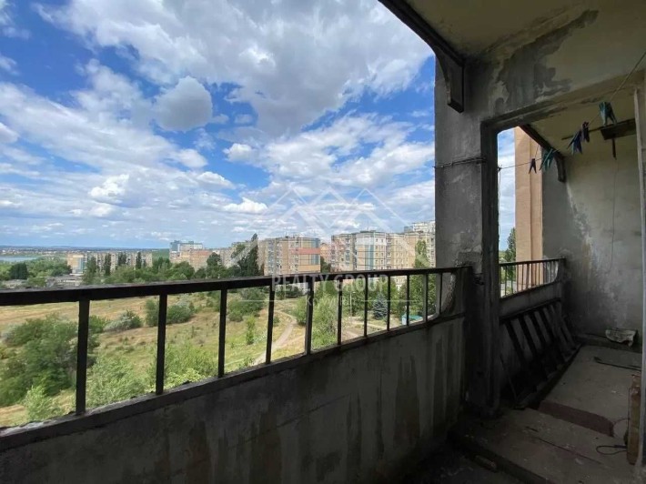 Продається 3-кімнатна квартира під ремонт 5-й Зарічний 65 - фото 1