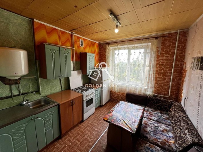 Продаж 3-кімнатної квартири на Зарічному - фото 1