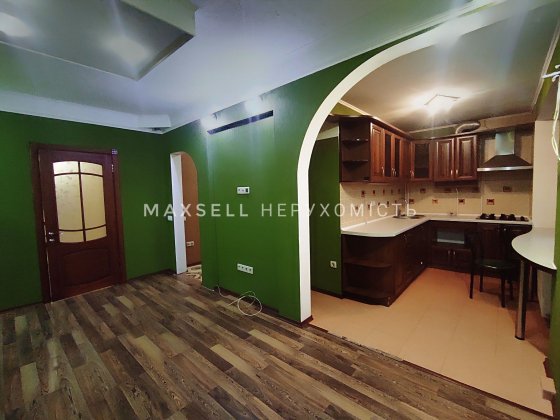 Продам 2-кімнатну квартиру з автономним опаленням в центрі міста Сумы