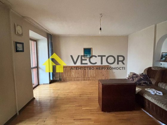 Продаж великої 3к квартири 83 кв.м. 2/9, цегла! ТОРГ Полтава