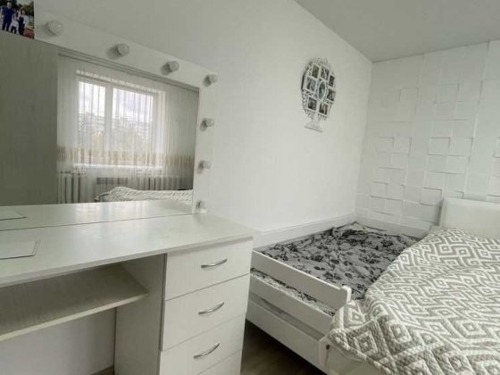 ₴ Продаю двокімнатну квартиру біля 12 школи Рівне