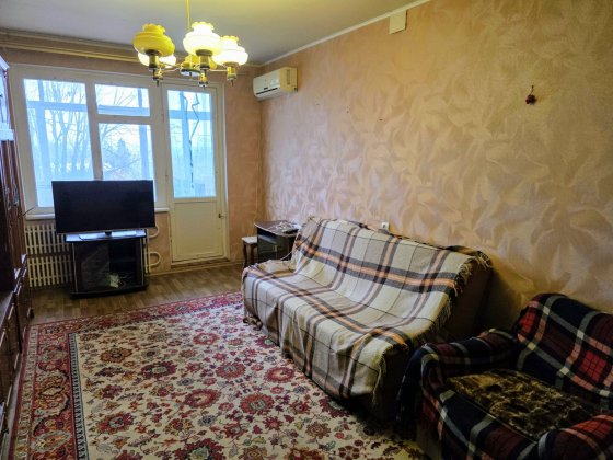 1 комнатная ул Владимира Бызова (Якира), 1 Дзержинка (рядом пр. Мира) Кривой Рог