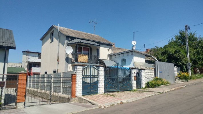 Продається квартира в центрі міста ,на своїй землі,терміновий продаж. - фото 1