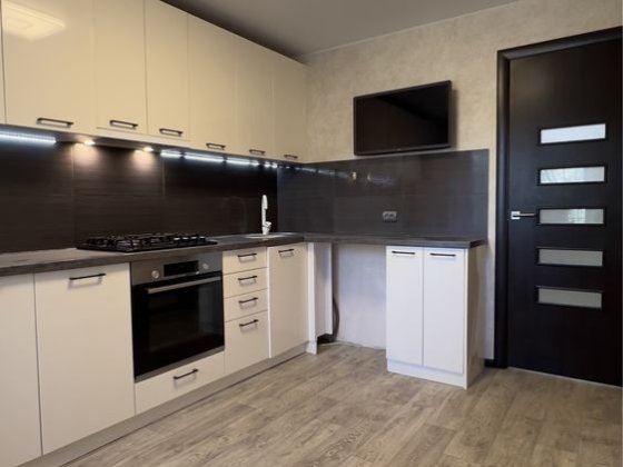 Продаж 3к кв. Зупинка «Готель Київ» Кривой Рог