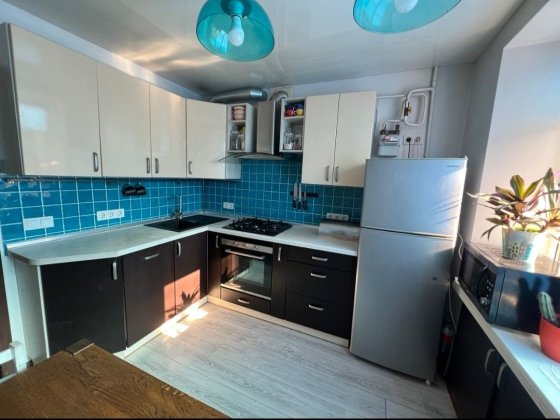 Поділ. 3х кімнатна чешка, середній поверх, супер місце, в цегляному бу Полтава