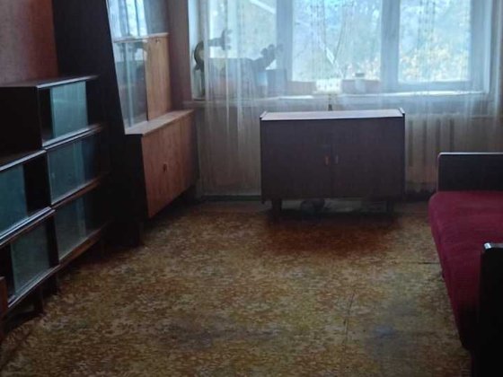 Продаж квартири по вул . Пляжна. Кривой Рог