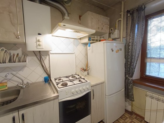 Продам 2 ком.кв на Соцгороде ул. Хабаровская 6 Кривой Рог