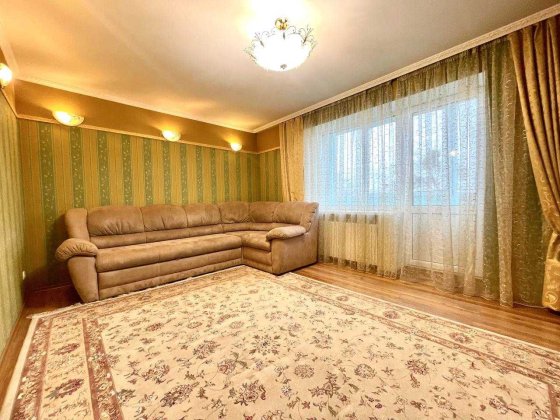 3 км квартира на Коцюбинського з автономним опаленням та євроремонтом Ровно