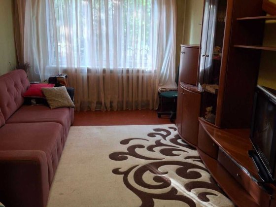 Продається 2-х кім. кв..на м-н "Сонячний " ! Кривой Рог